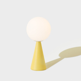 Bilia Mini H26 żółty - Fontana Arte - lampa biurkowa